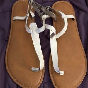 Classic White Strappy Toe-Ring Sandals for Women